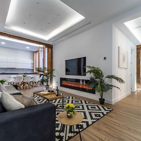Exclusive Luxury Apartment In Central Мадрид Екстер'єр фото