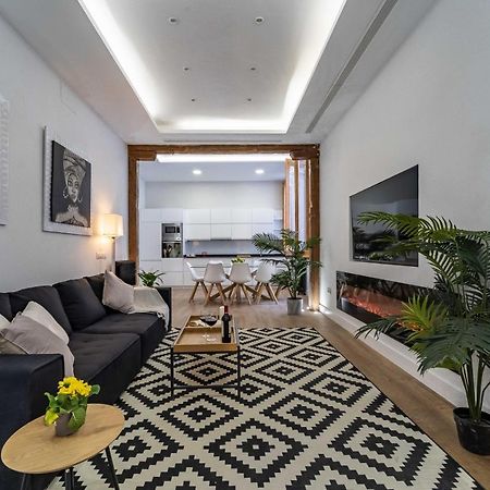 Exclusive Luxury Apartment In Central Мадрид Екстер'єр фото