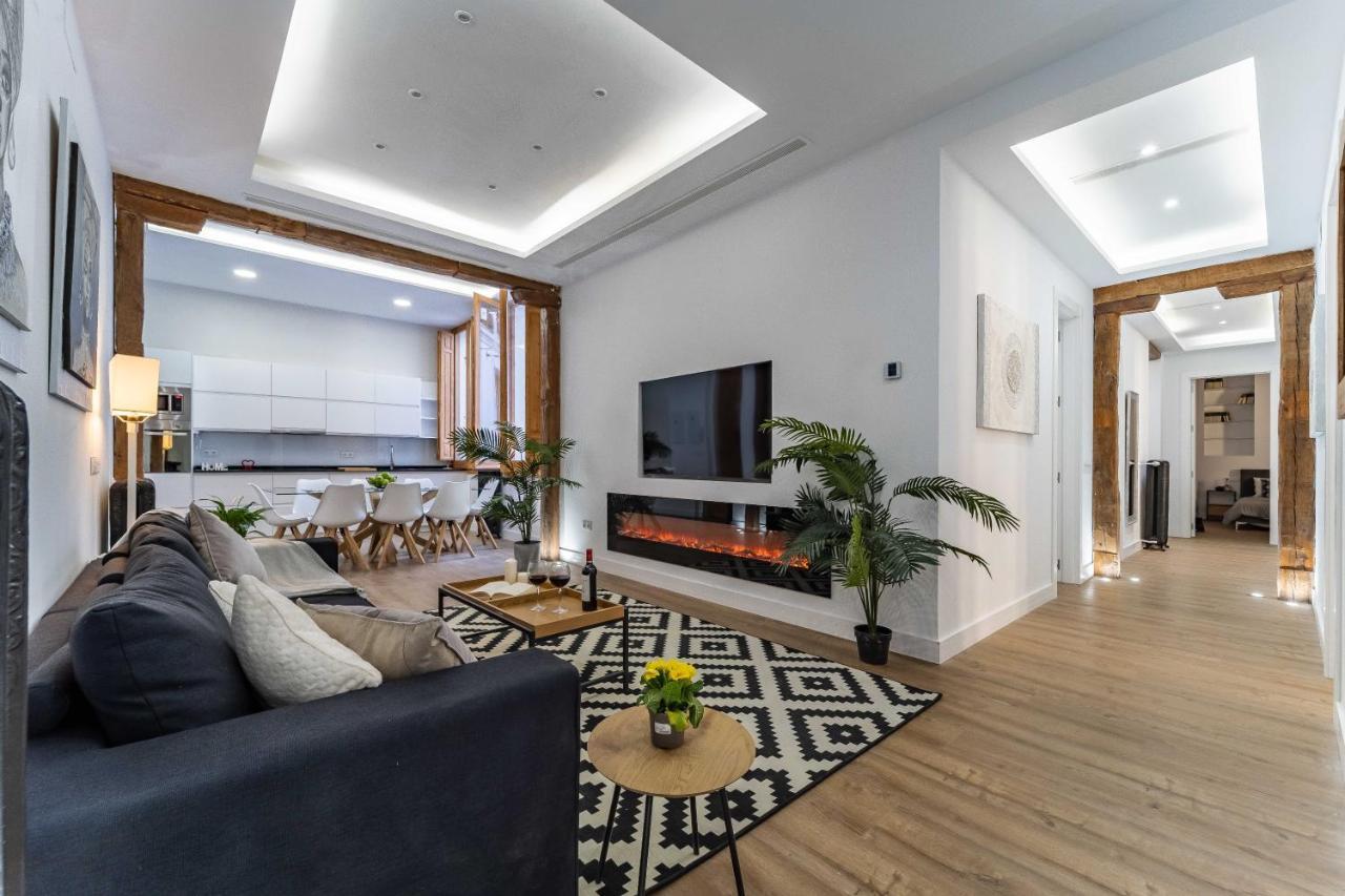 Exclusive Luxury Apartment In Central Мадрид Екстер'єр фото